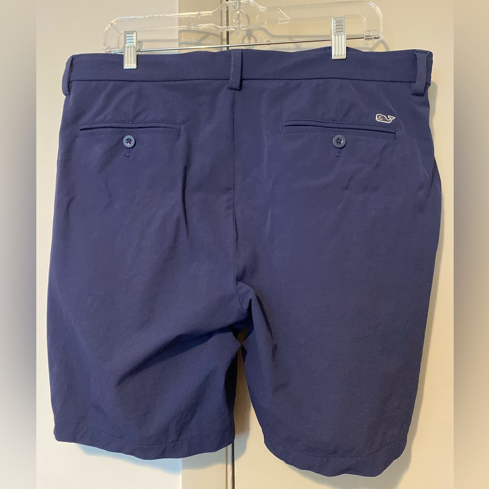 Vineyard Vines Navy 8 inch Performance Breaker Shorts - Size 34